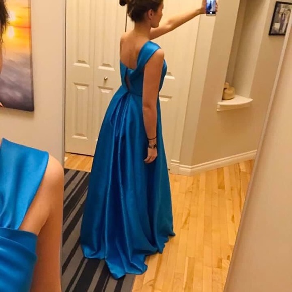 Monique L’huillier designer dress - Picture 6 of 9